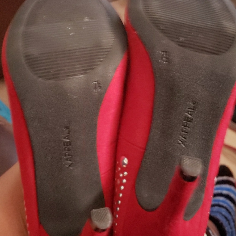 Shoes - Picture 2 of 2